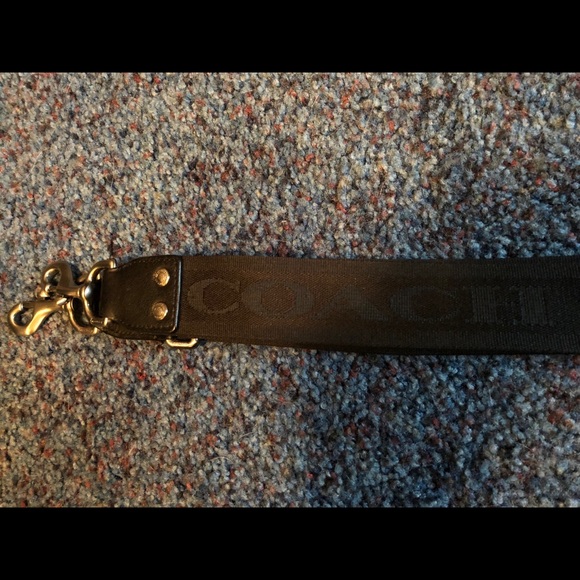 Coach Duffle Bag - Picture 6 of 8